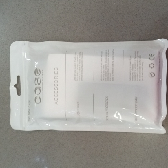 Phone case - Picture 2 of 4